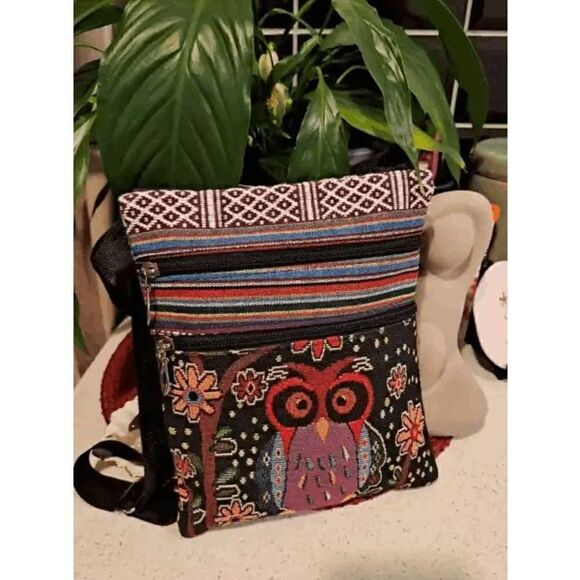 Owl Embroidered Zip Up Crossbody Bag Shoulder Bag Purse - Picture 8 of 8